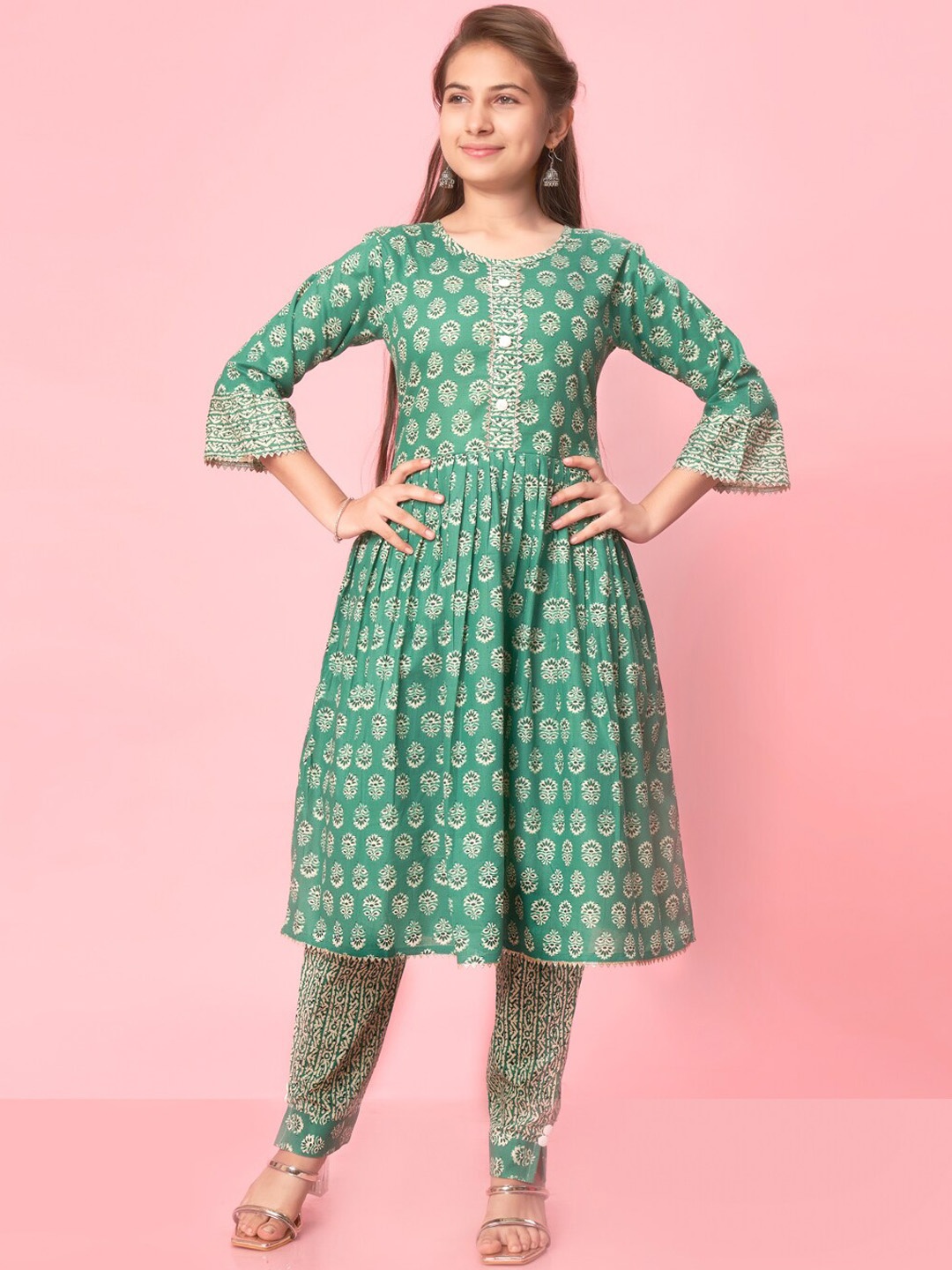 

Muhuratam Girls Ethnic Motifs Printed Pleated A-Line Pure Cotton Kurta with Trousers, Green