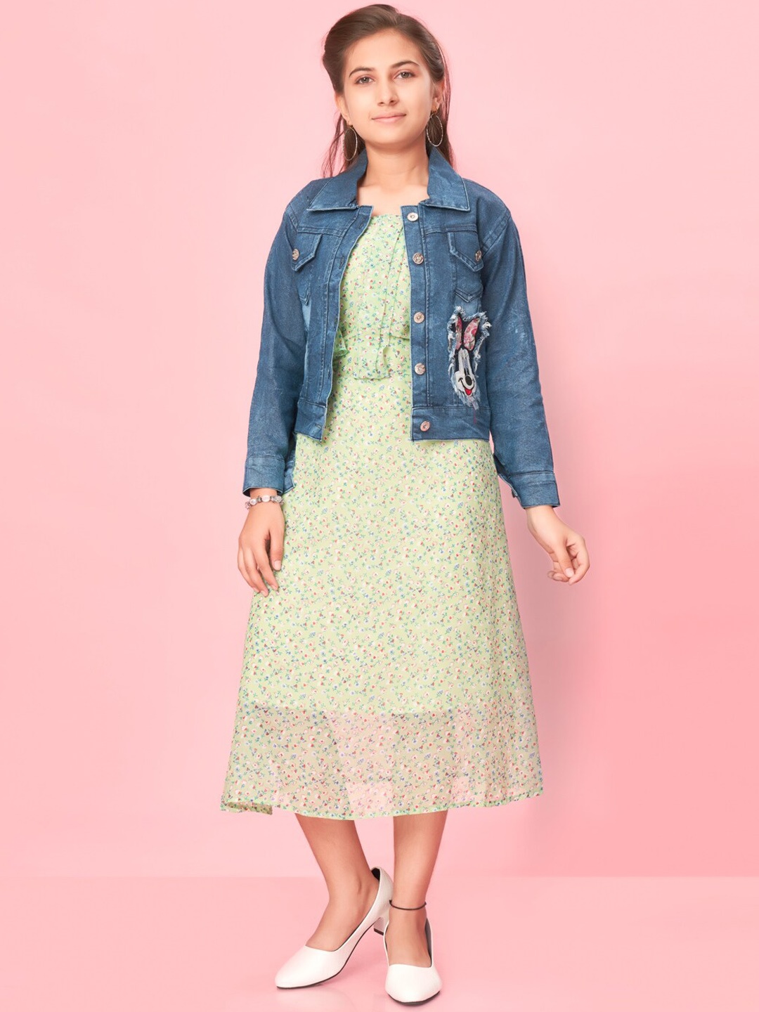 

Muhuratam Girls Washed Patch Work Denim Jacket, Blue