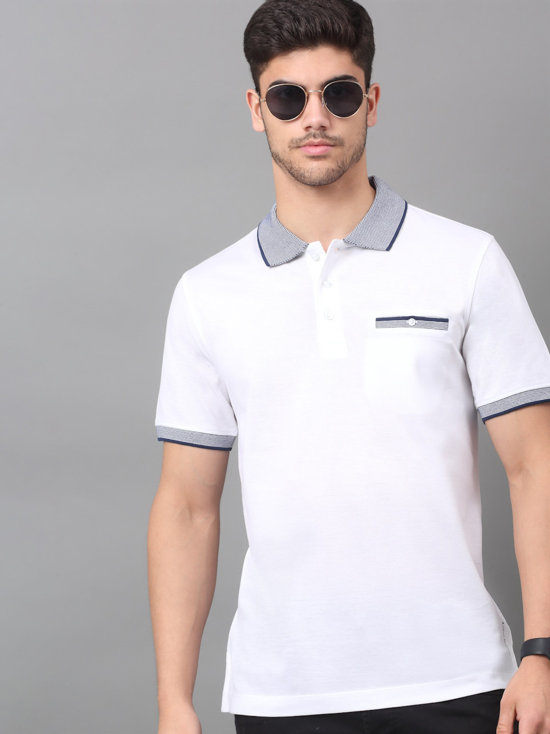 

LOUIS STITCH Polo Collar Slim Fit Cotton Dry fit T-shirt, White