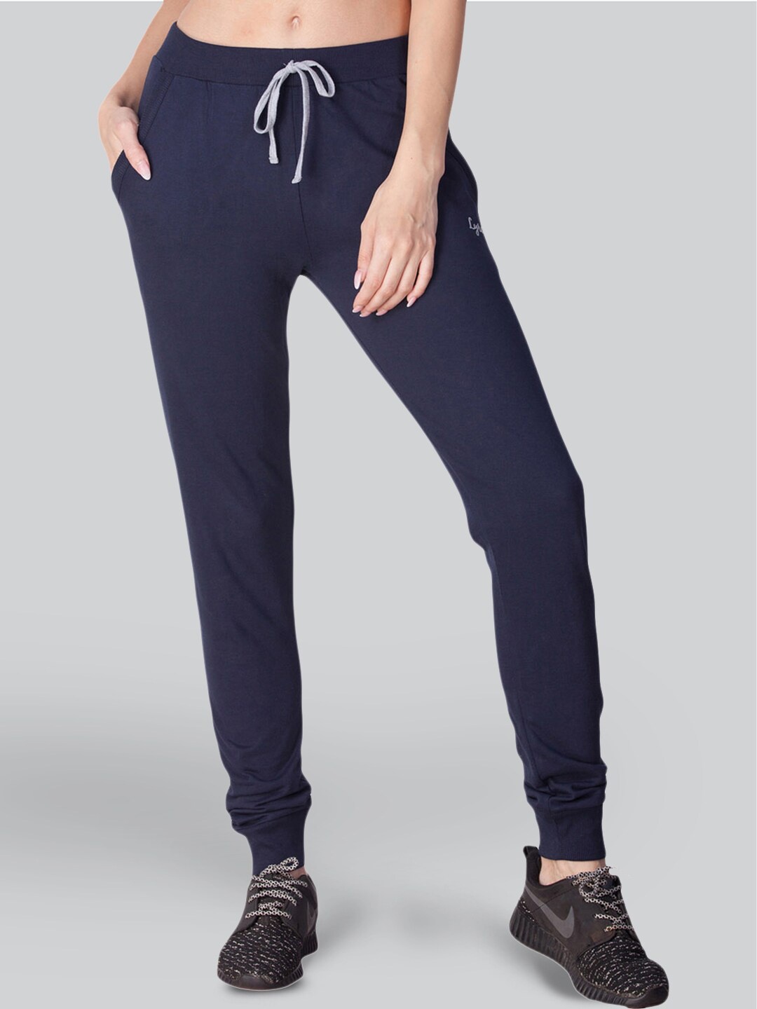 

LYRA Women Mid-Rise Anti-Odor Straight-Fit Cotton Joggers, Navy blue