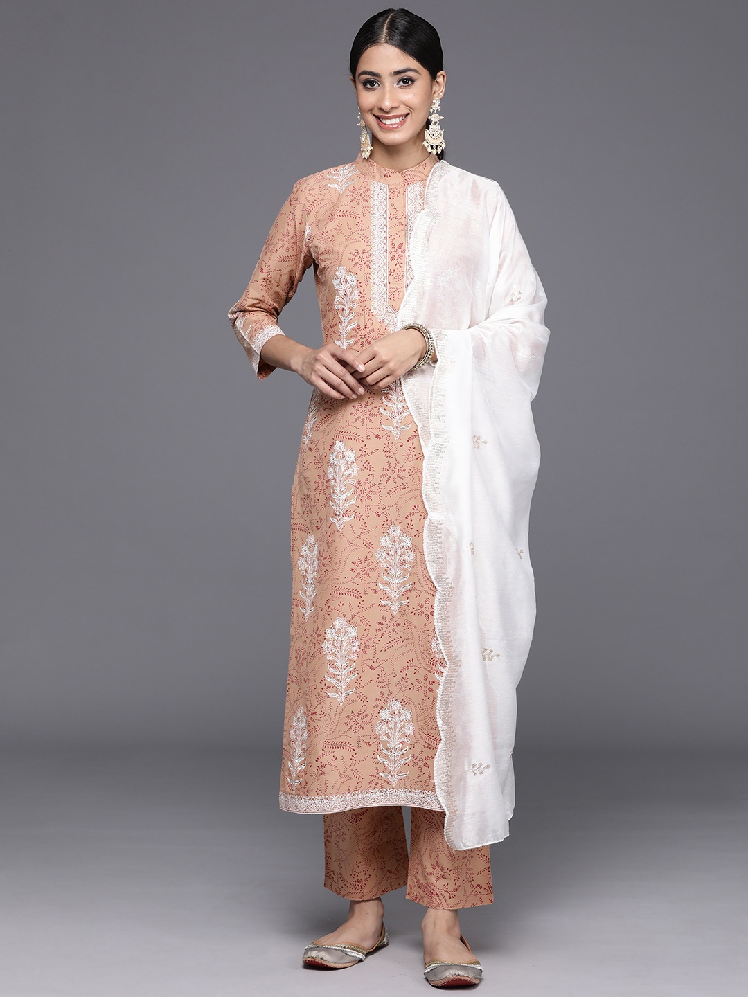 

Libas Women Floral Printed Regular Pure Cotton Kurta with Trousers & With Dupatta, Camel brown