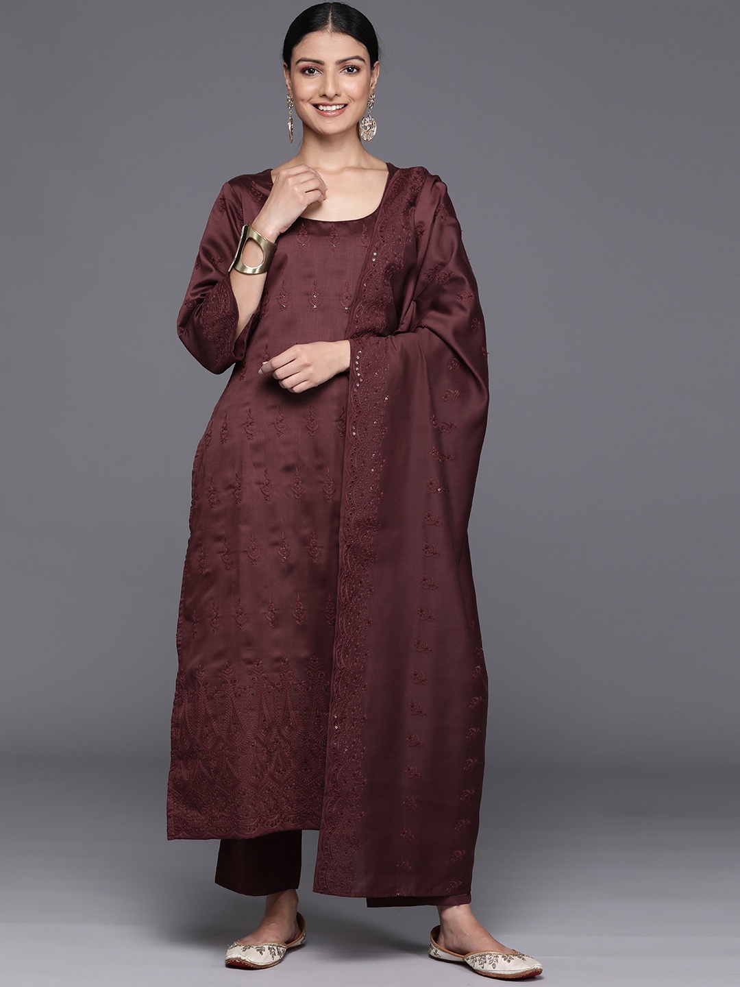 

Libas Women Floral Embroidered Regular Chanderi Silk Kurta with Trousers & With Dupatta, Maroon