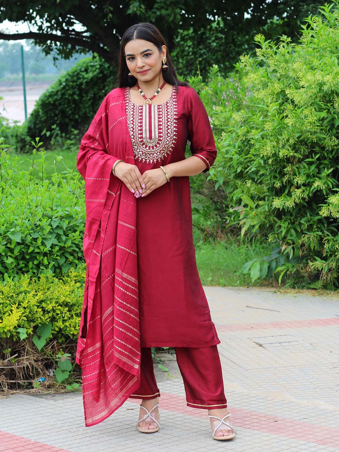 

Libas Women Ethnic Motifs Yoke Design Regular Kurta with Trousers & With Dupatta, Maroon