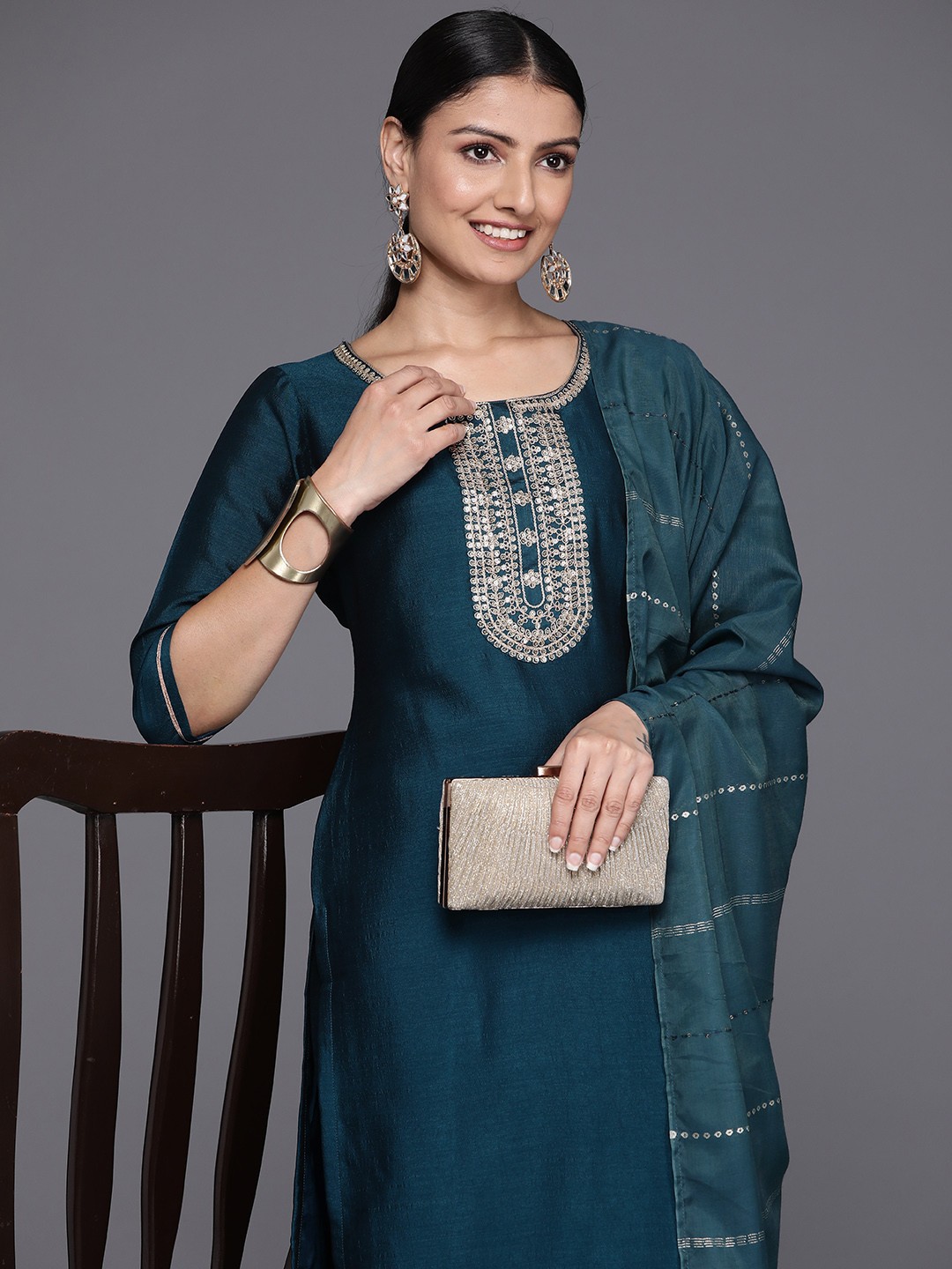 

Libas Women Ethnic Motifs Yoke Design Regular Kurta with Trousers & With Dupatta, Teal