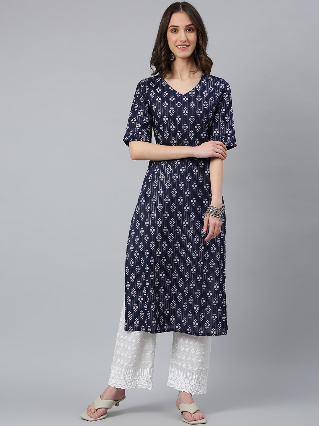 

Idalia Indigo Ethnic Motifs Printed Pure Cotton Kurta, Blue