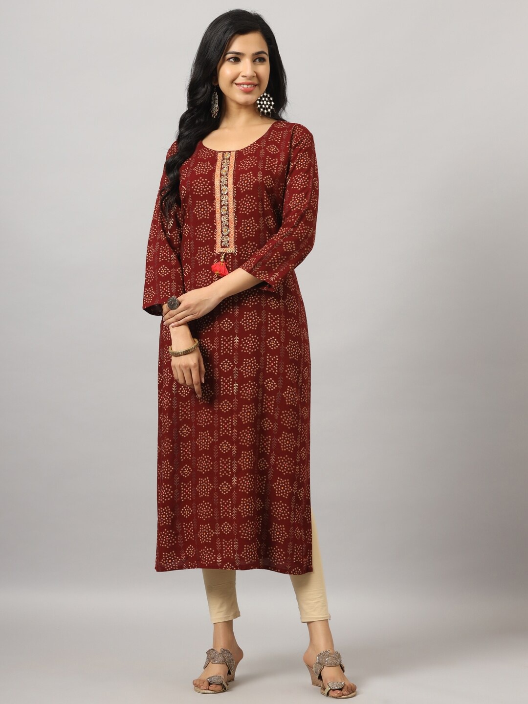 

Amchoor Ethnic Motifs Printed Beads & Stones Kurta, Maroon