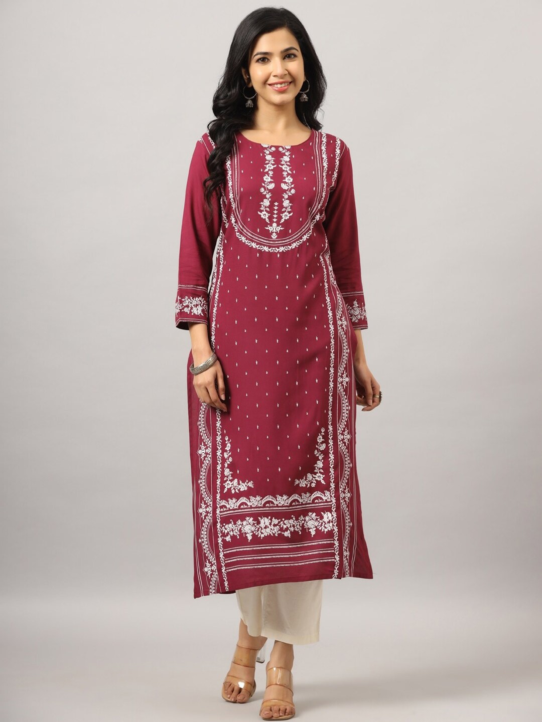 

Amchoor Ethnic Motifs Printed Straight Kurta, Burgundy