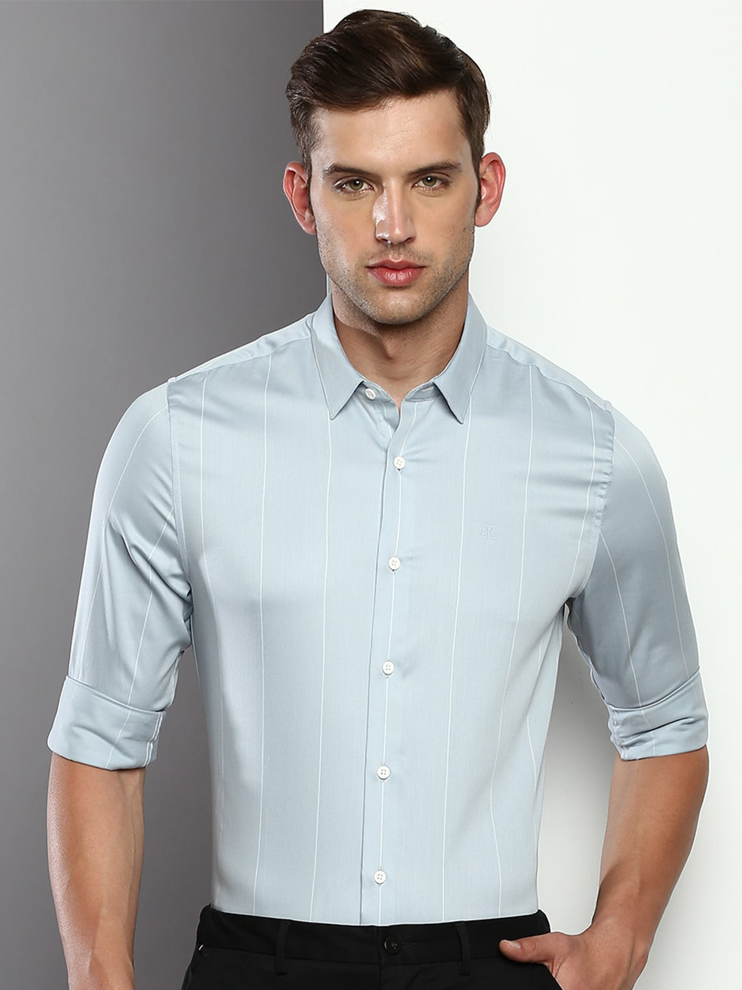 

Calvin Klein Jeans Vertical Striped Spread Collar Slim Fit Formal Shirt, Blue