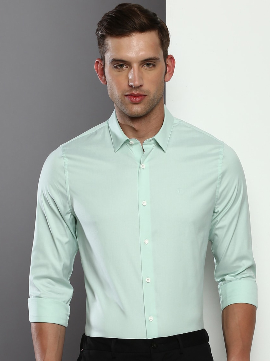 

Calvin Klein Jeans Spread Collar Oxford Slim Fit Formal Shirt, Green