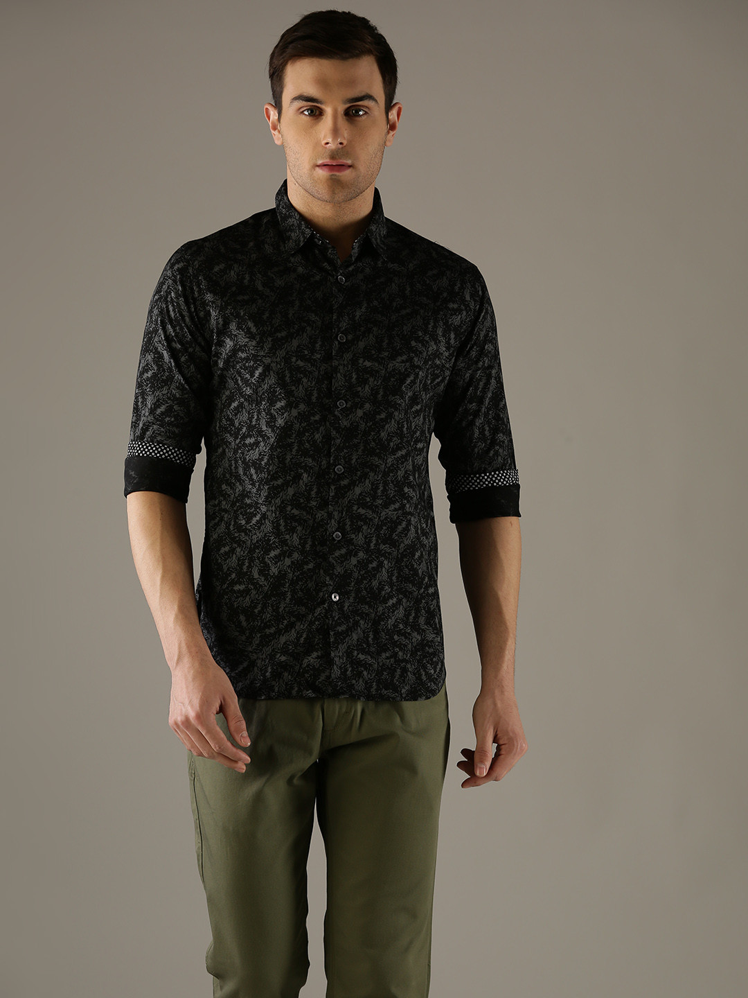 

Flying Machine Men Black & Grey Slim Fit Printed Casual Shirt