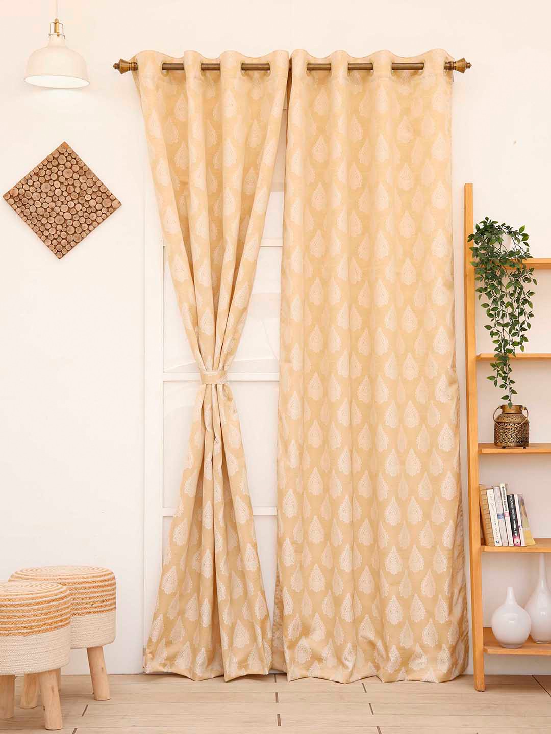 

Ariana Beige &White 1 Pieces Ethnic Motifs Black Out Long Door Curtain