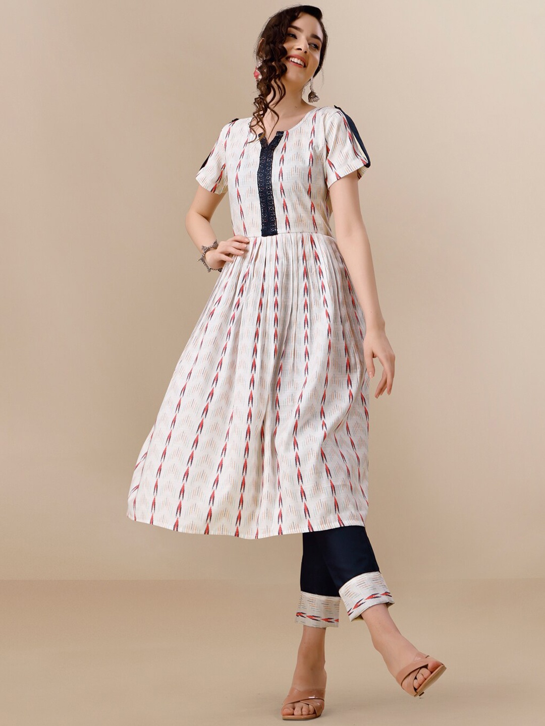 

HERE&NOW Geometric Woven Design Pure Cotton Kurta with Trousers, White