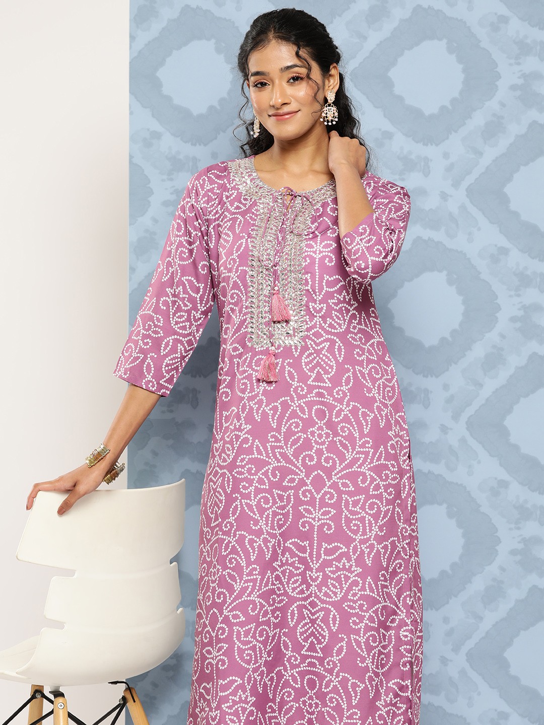 

Varanga Women Bandhani Embroidered Gotta Patti Pastels Kurta, Purple