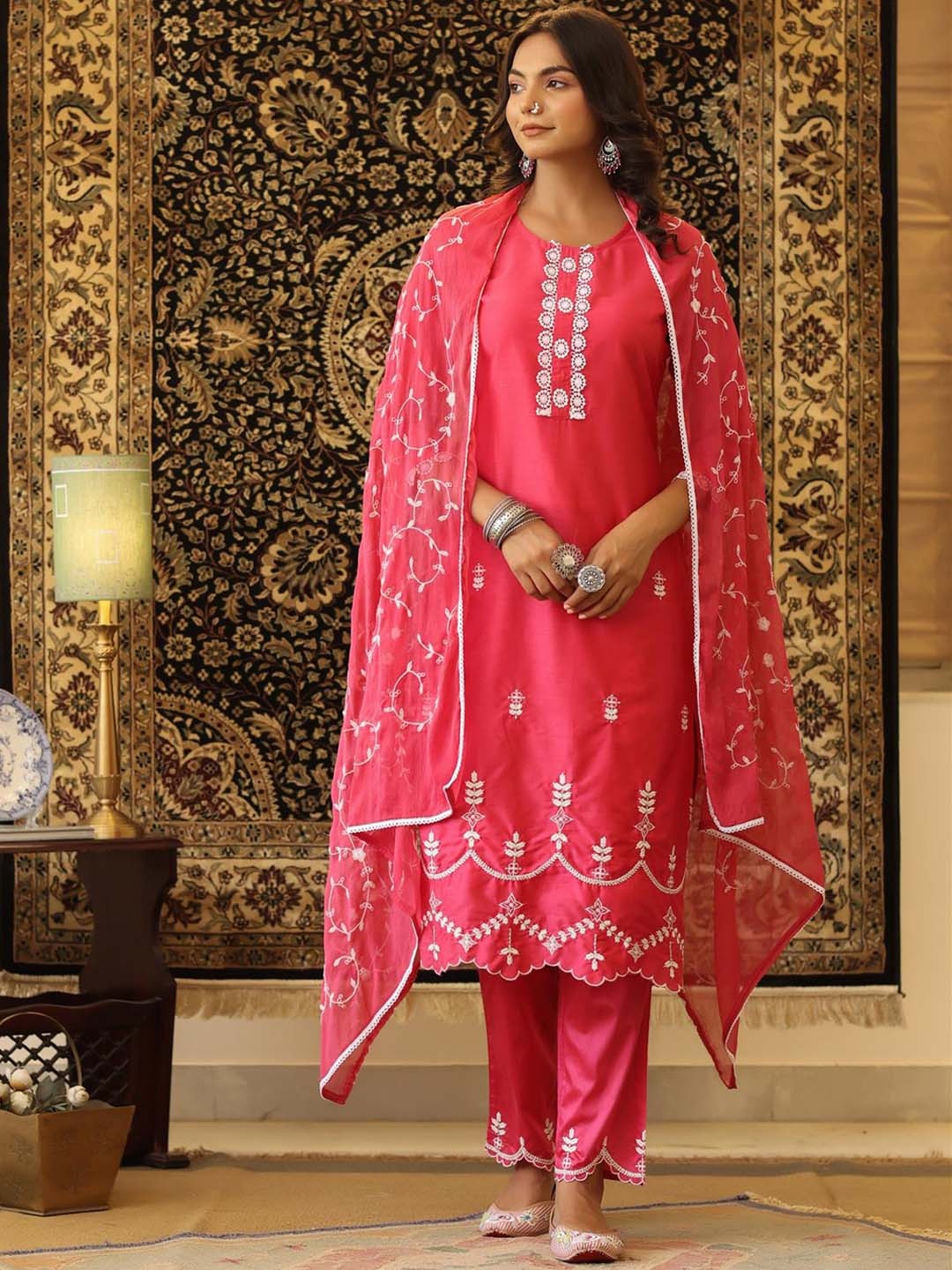

SCAKHI Ethnic Motif Embroidered Kurta With Trousers & Dupatta, Pink