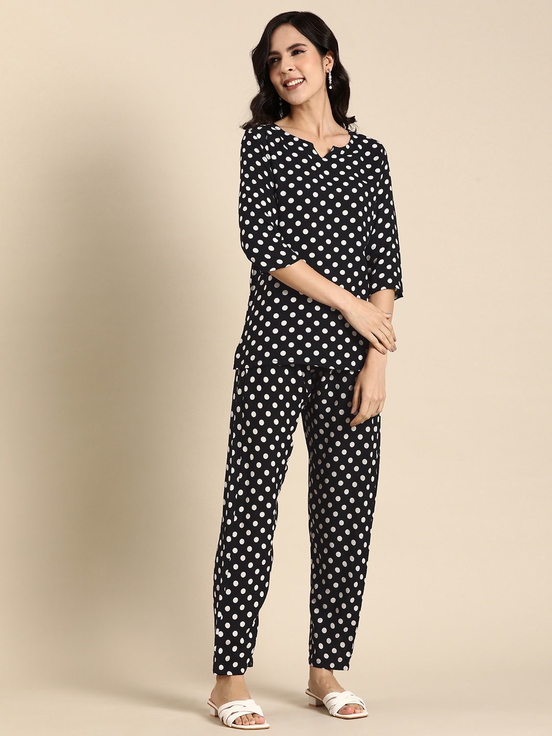 

Anouk Polka Dots Printed Pure Cotton Straight Kurti with Trousers, Black