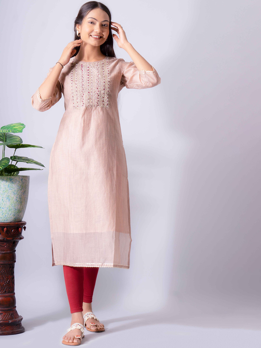 

NAYRA Floral Yoke Design Thread Work Silk Kurta, Beige