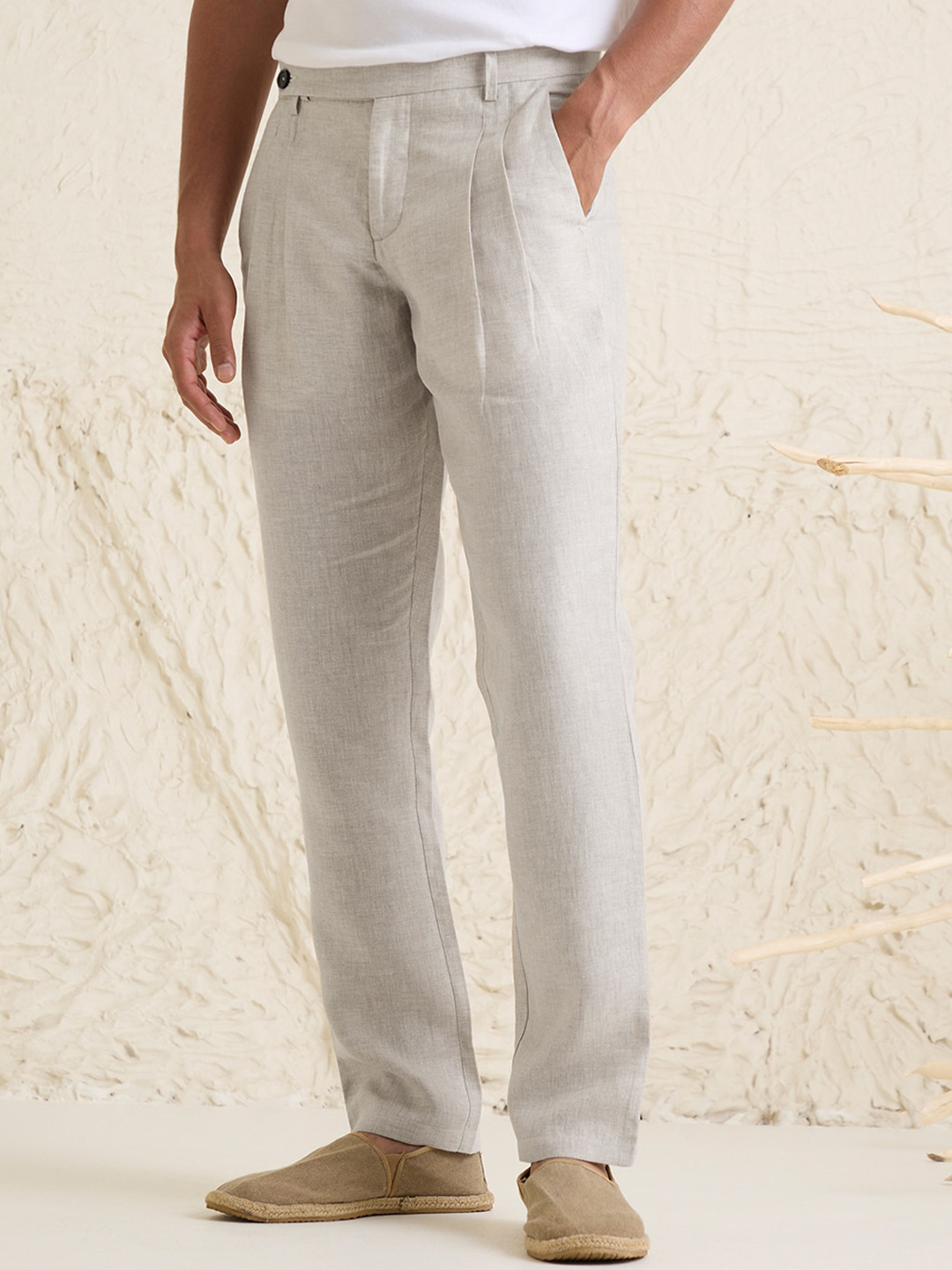 

Andamen Men Comfort Fit Linen Pleated Trousers, Beige