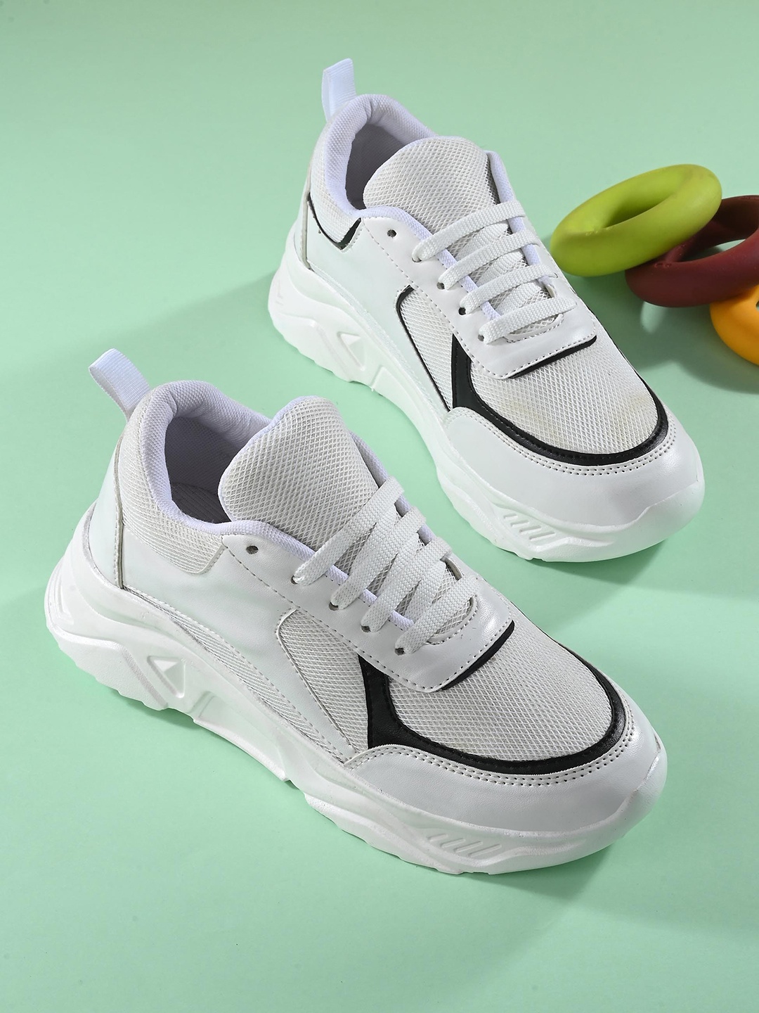 

The Roadster Lifestyle Co. Women White And Black Woven Design Sneakers