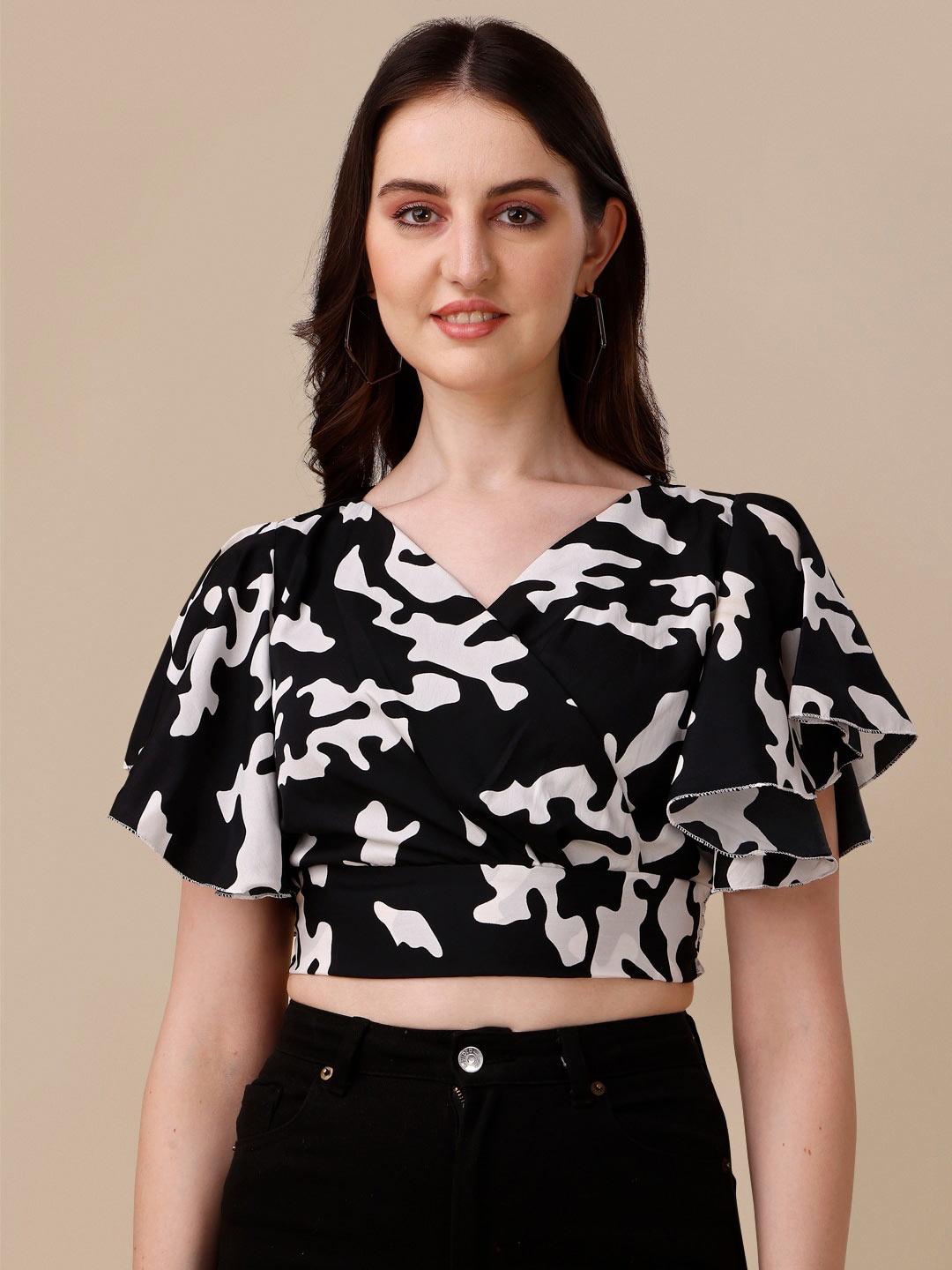 

SHEETAL Associates Abstract Printed V-Neck Flared Sleeves Crop Top, Black