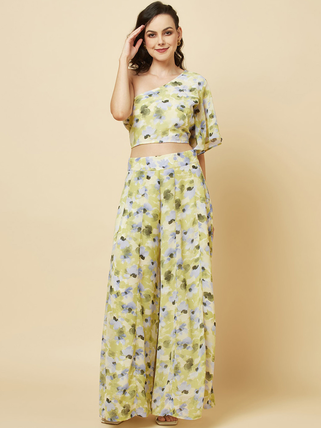 

RAASSIO Floral Printed One Shoulder Crop Top With Trousers Co-Ords, Green