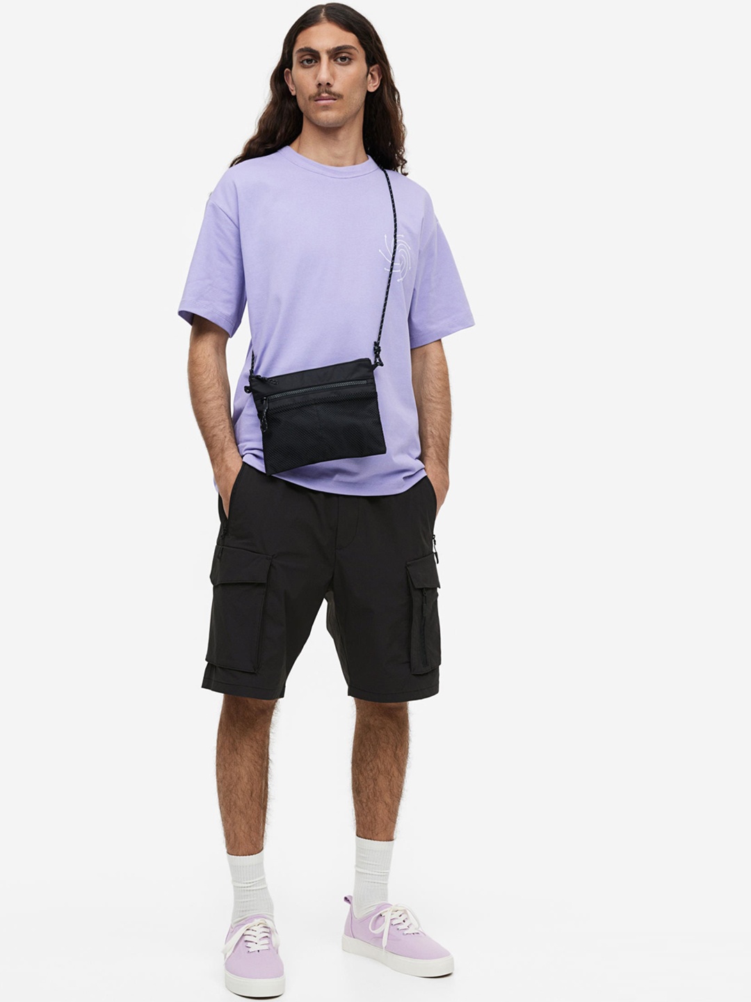 

H&M Men Relaxed Fit Nylon Cargo Shorts, Black