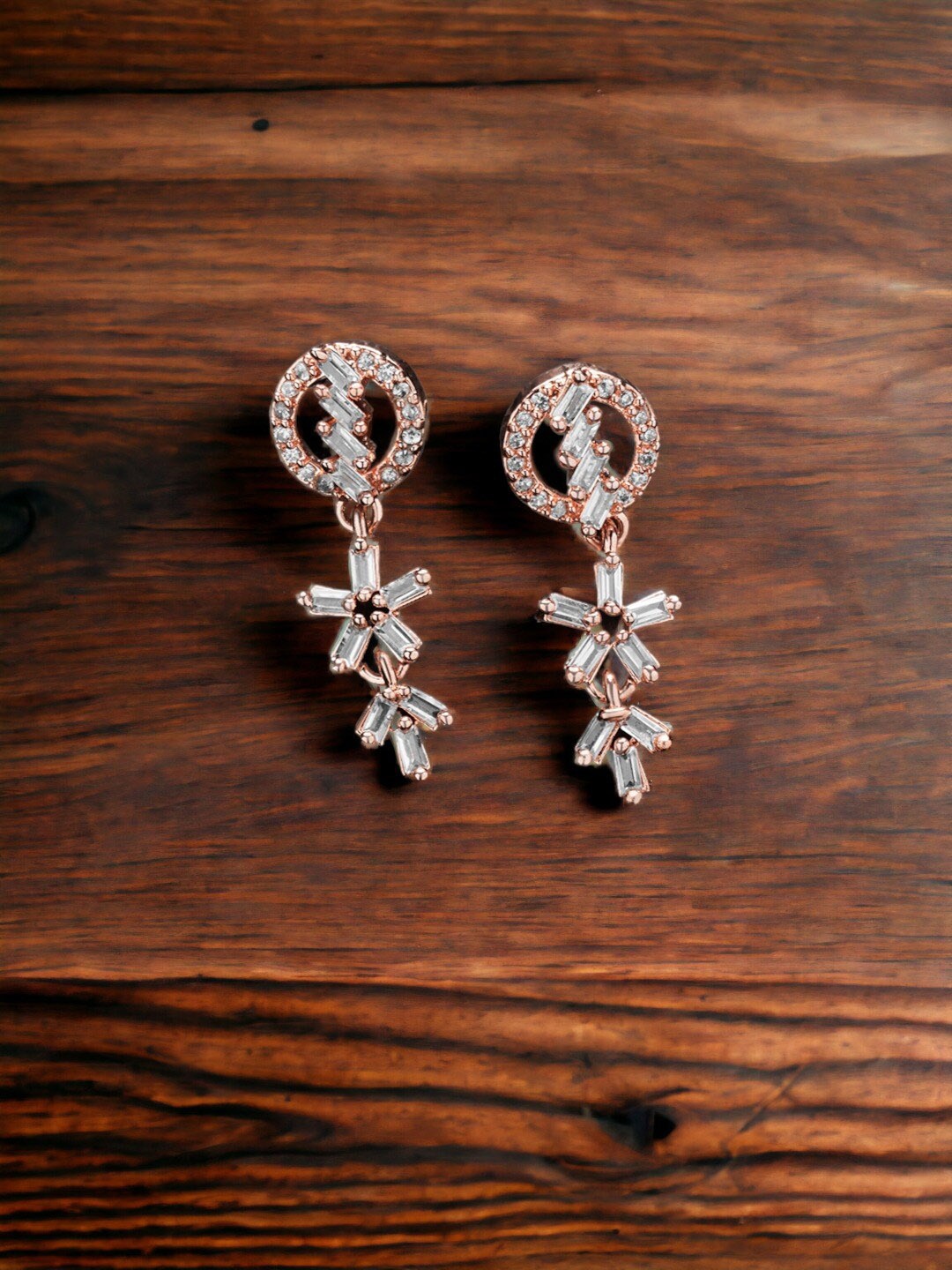 

DressBerry Rose Gold-Plated Teardrop Shaped Drop Earrings
