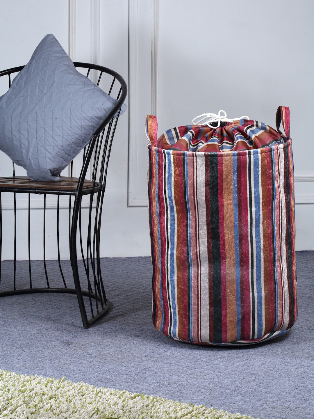 

FABINALIV White & Pink Striped Foldable Laundry Bag