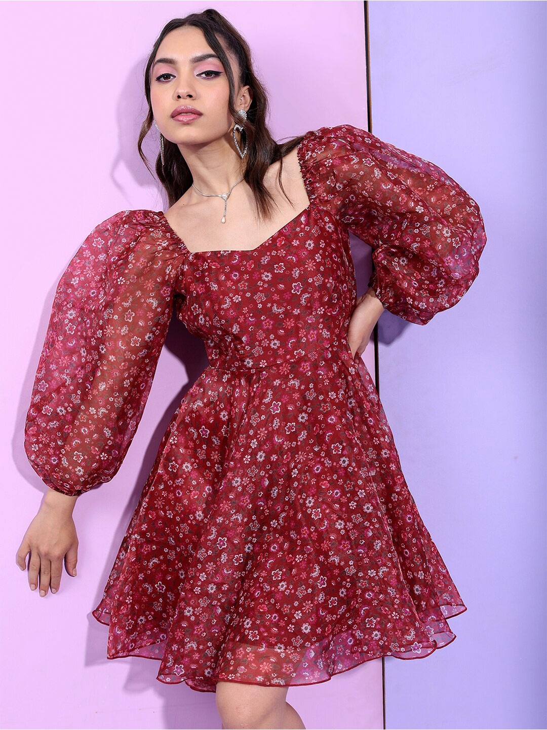 

Tokyo Talkies Maroon Floral Printed Sweetheart Neck Puff Sleeve Fit & Flare Dress