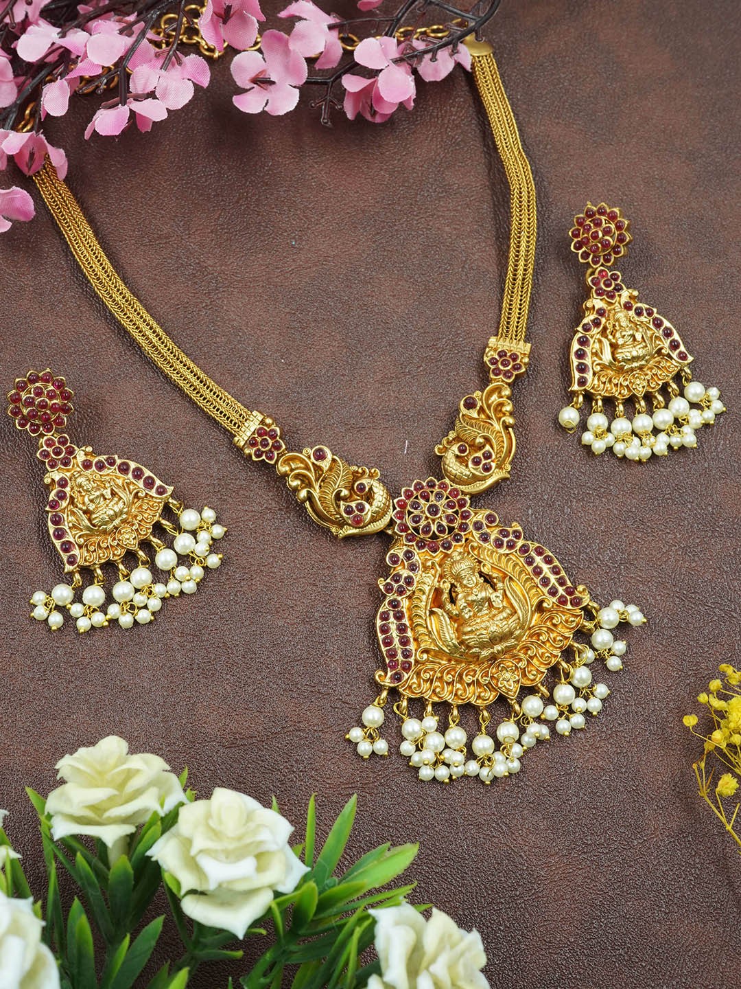 

GRIIHAM Gold-Plated AD-Studded & Beaded Antique Jewellery Set