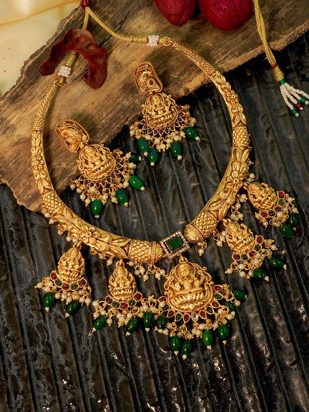 

GRIIHAM Gold-Plated Stone Studded & Beaded Jewellery Set