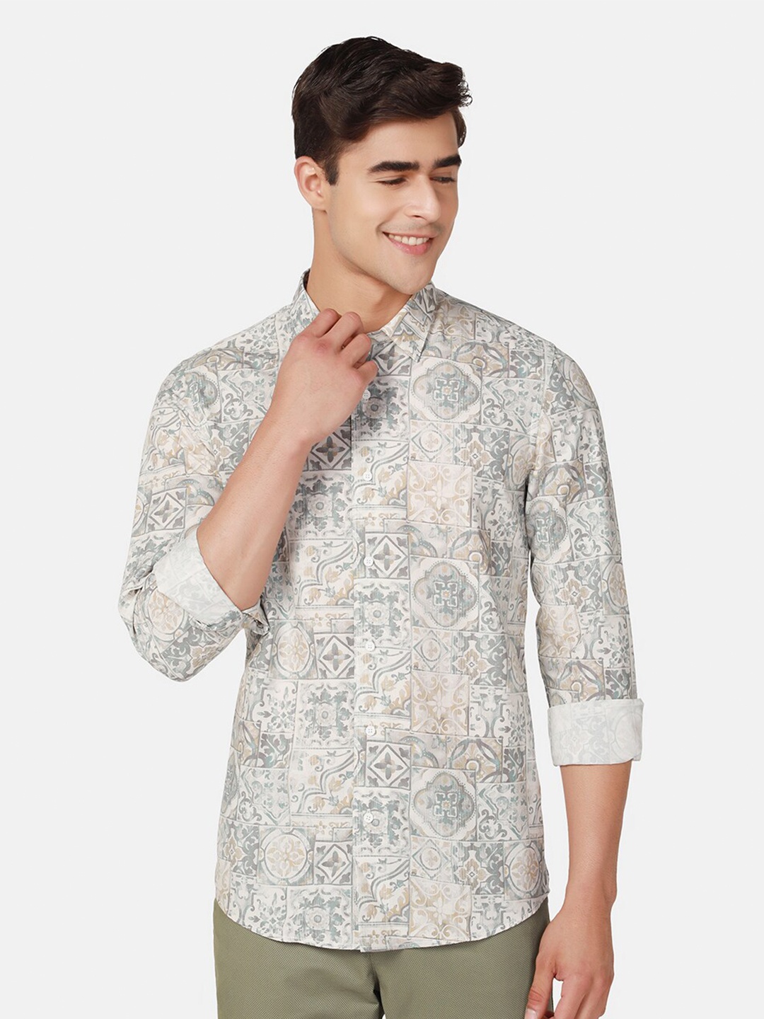 

Blackberrys Relaxed Ethnic Motifs Printed Pure Cotton Slim Fit Casual Shirt, Grey