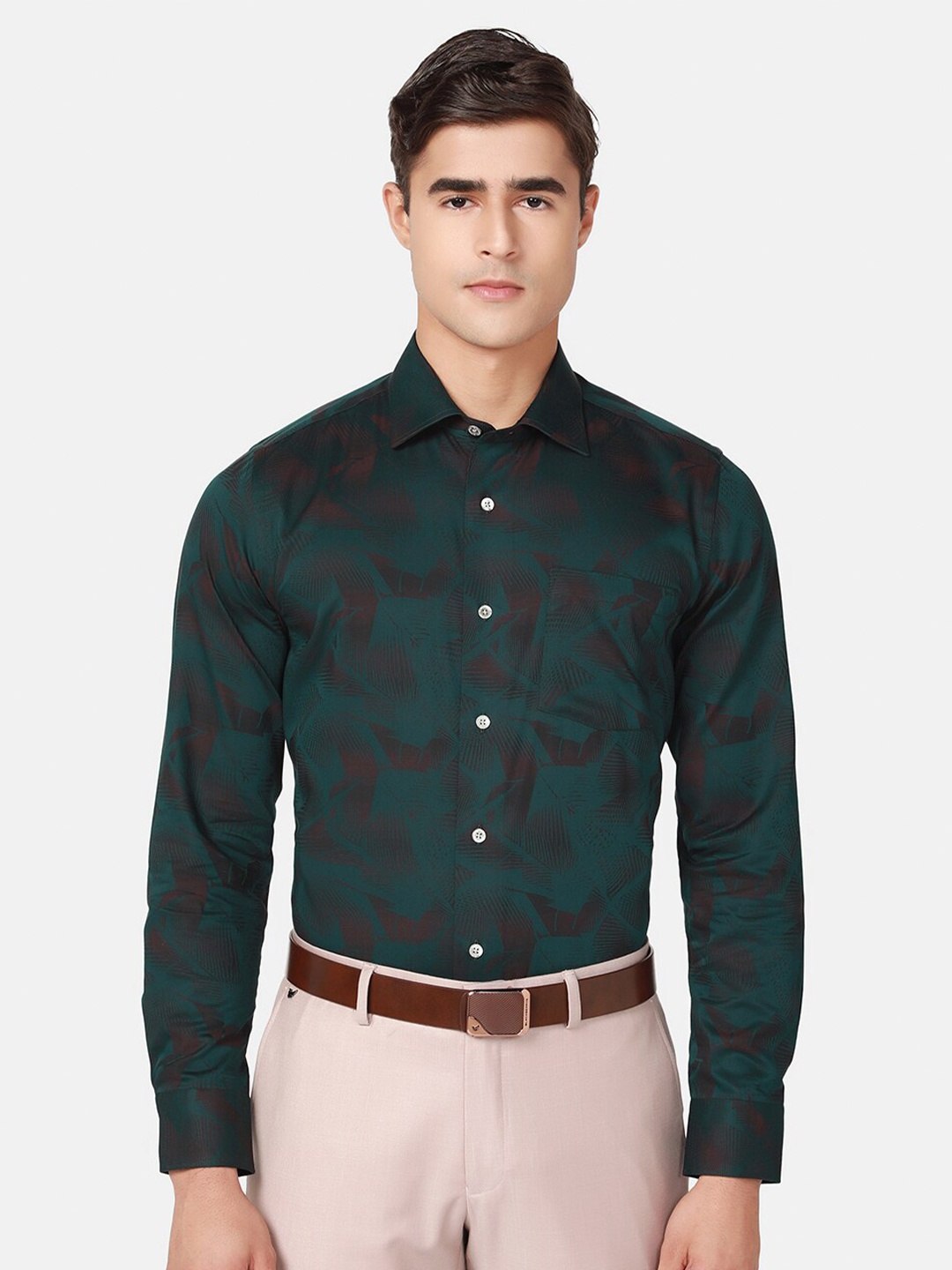 

Blackberrys India Slim Abstract Printed Spread Collar Pure Cotton Slim Fit Formal Shirt, Green