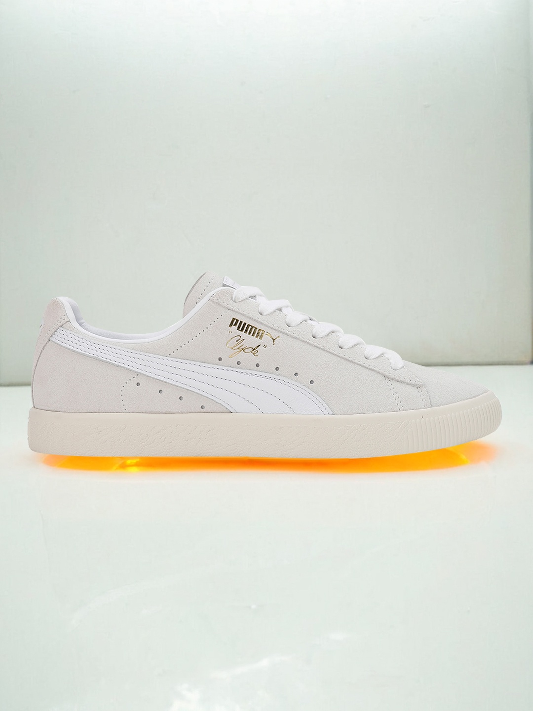 

Puma Unisex Solid Clyde PRM Suede Regular Sneakers With Perforations Detail, Off white