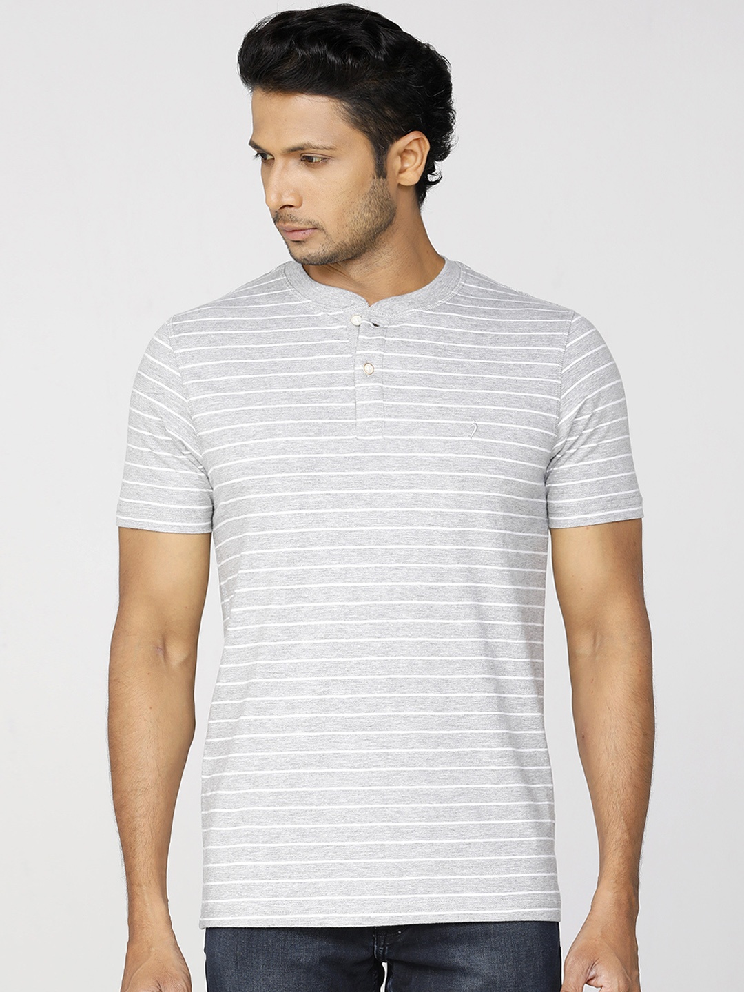 

Indian Terrain Men Grey Striped Henley Neck T-shirt