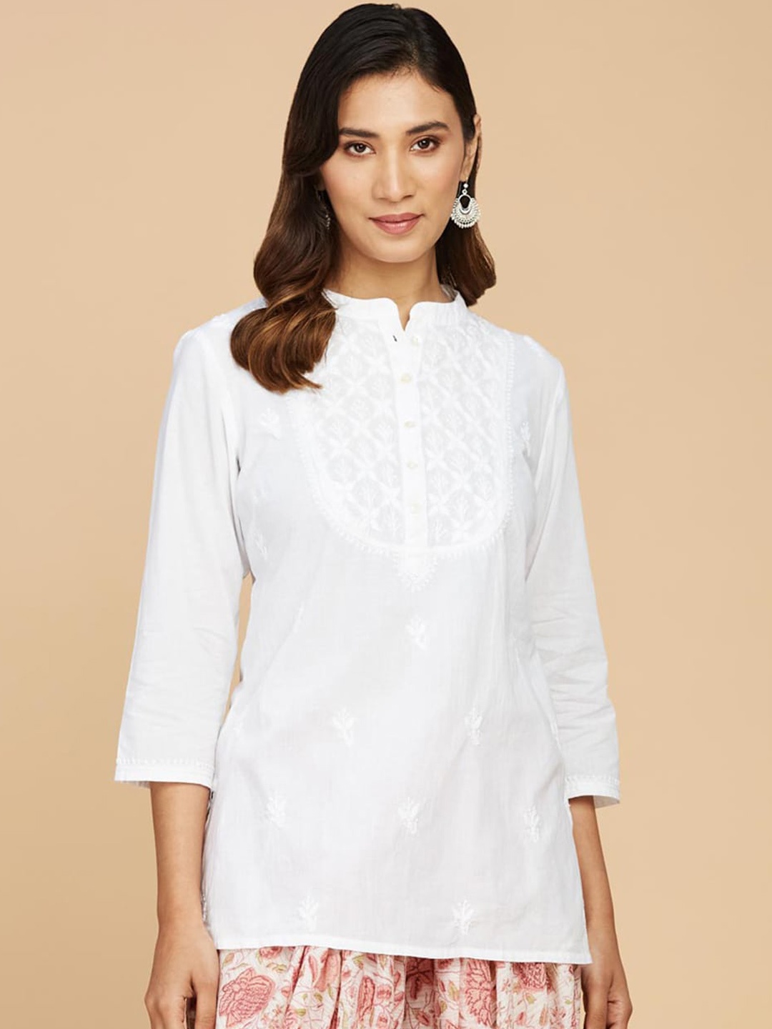 

Fabindia Floral Embroidered Chikankari Pure Cotton Kurta, White