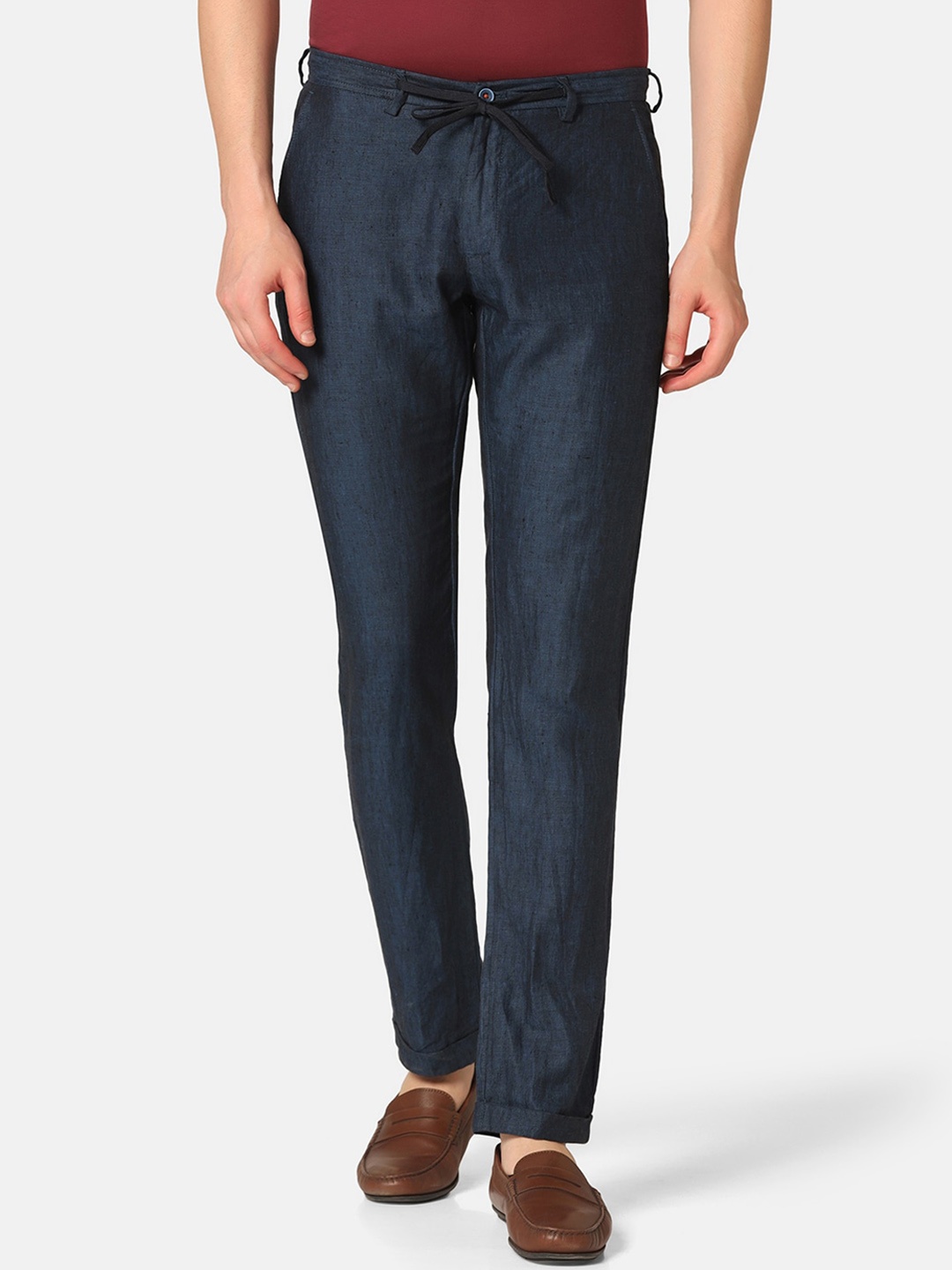 

Blackberrys Men Mid-Rise B-95 Slim Fit Wrinkle Free Trousers, Navy blue