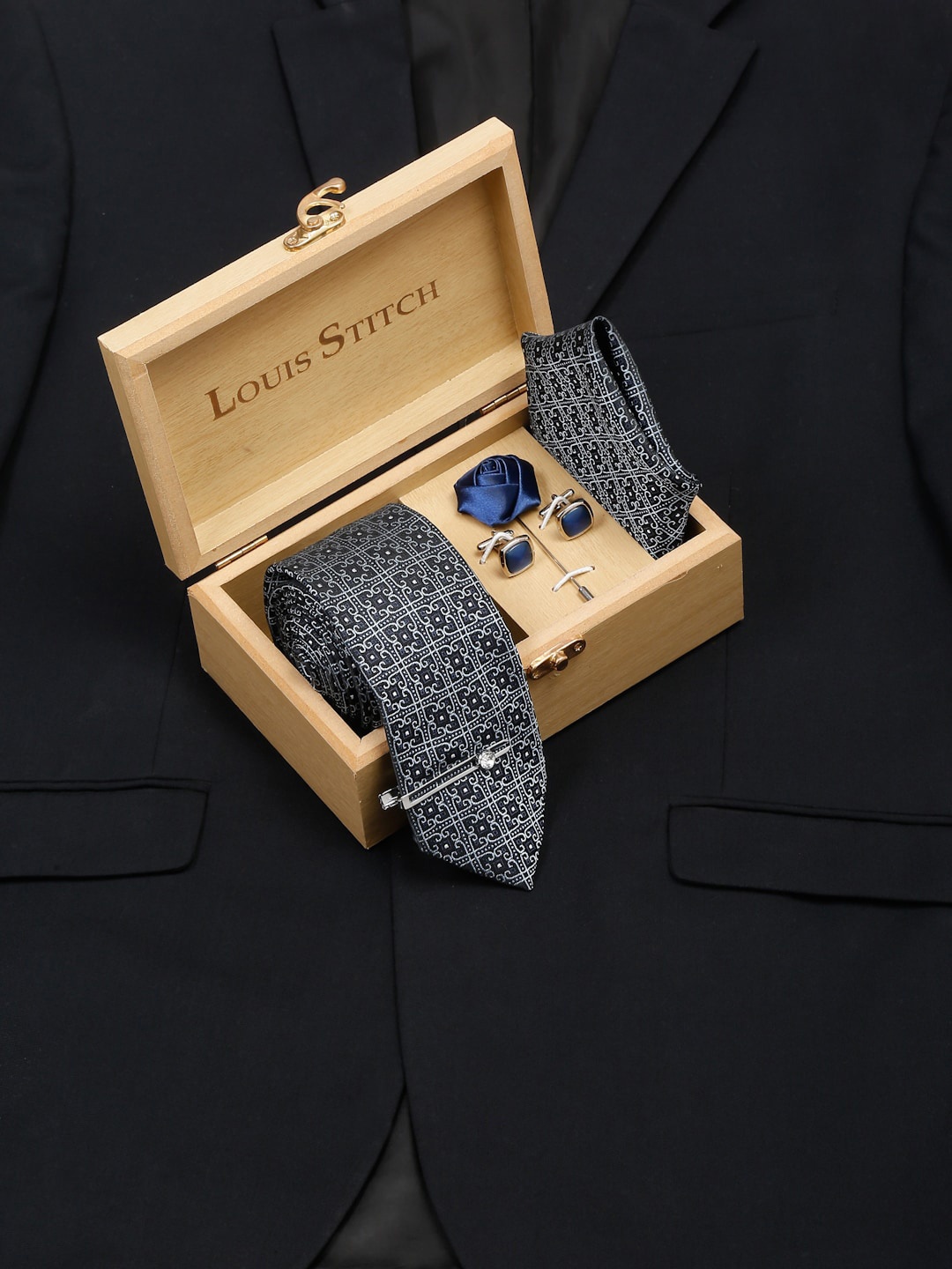 

LOUIS STITCH Men Italian Silk Necktie Accessory Gift Set, Navy blue