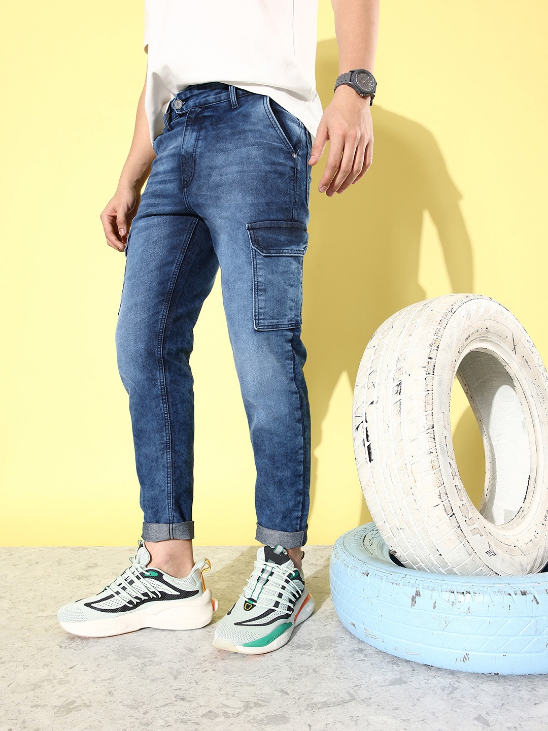 

CS LIFE Men Smart Slim Fit Mid-Rise Heavy Fade Stretchable Cargo-Style Jeans, Blue