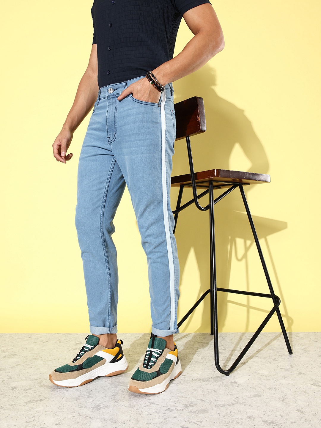 

CS LIFE Men Slim Fit Light Fade Stretchable Jeans with Side Striped, Blue