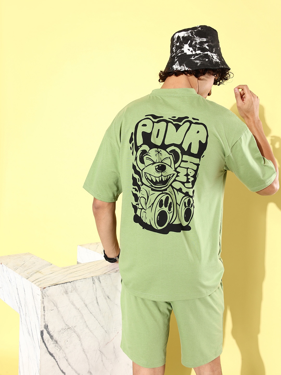 

CS LIFE Men Graphic Printed Pure Cotton T-shirt & Shorts Co-Ords, Green
