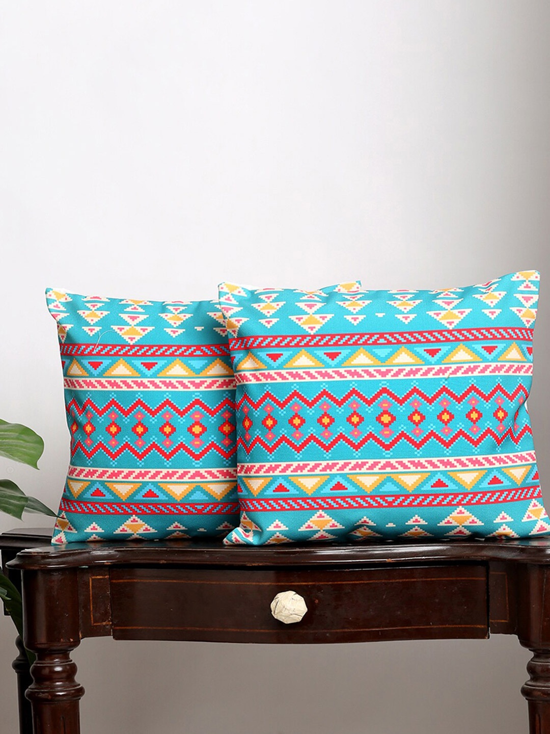 

Alina decor Blue & Red 2 Pieces Ethnic Motifs Square Cushion Covers