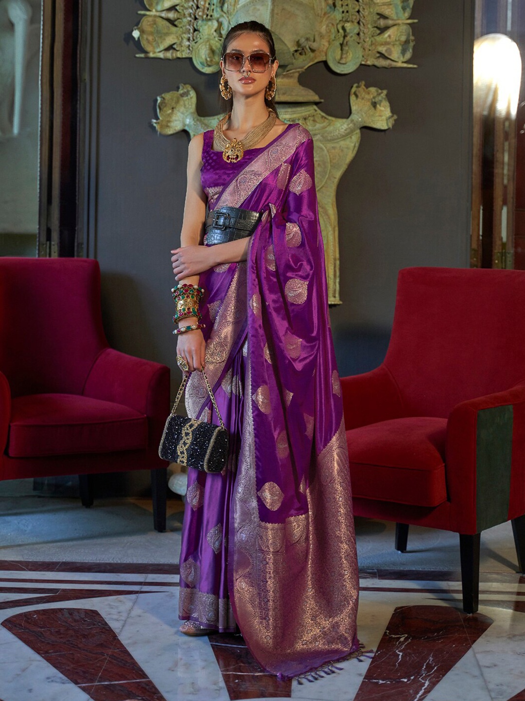 

Mitera Purple & Gold-Toned Ethnic Woven Design Zari Banarasi Saree