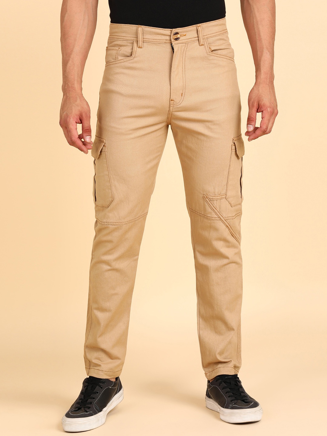 

MONTREZ Men Mid-Rise Comfort Cotton Cargos Trousers, Brown