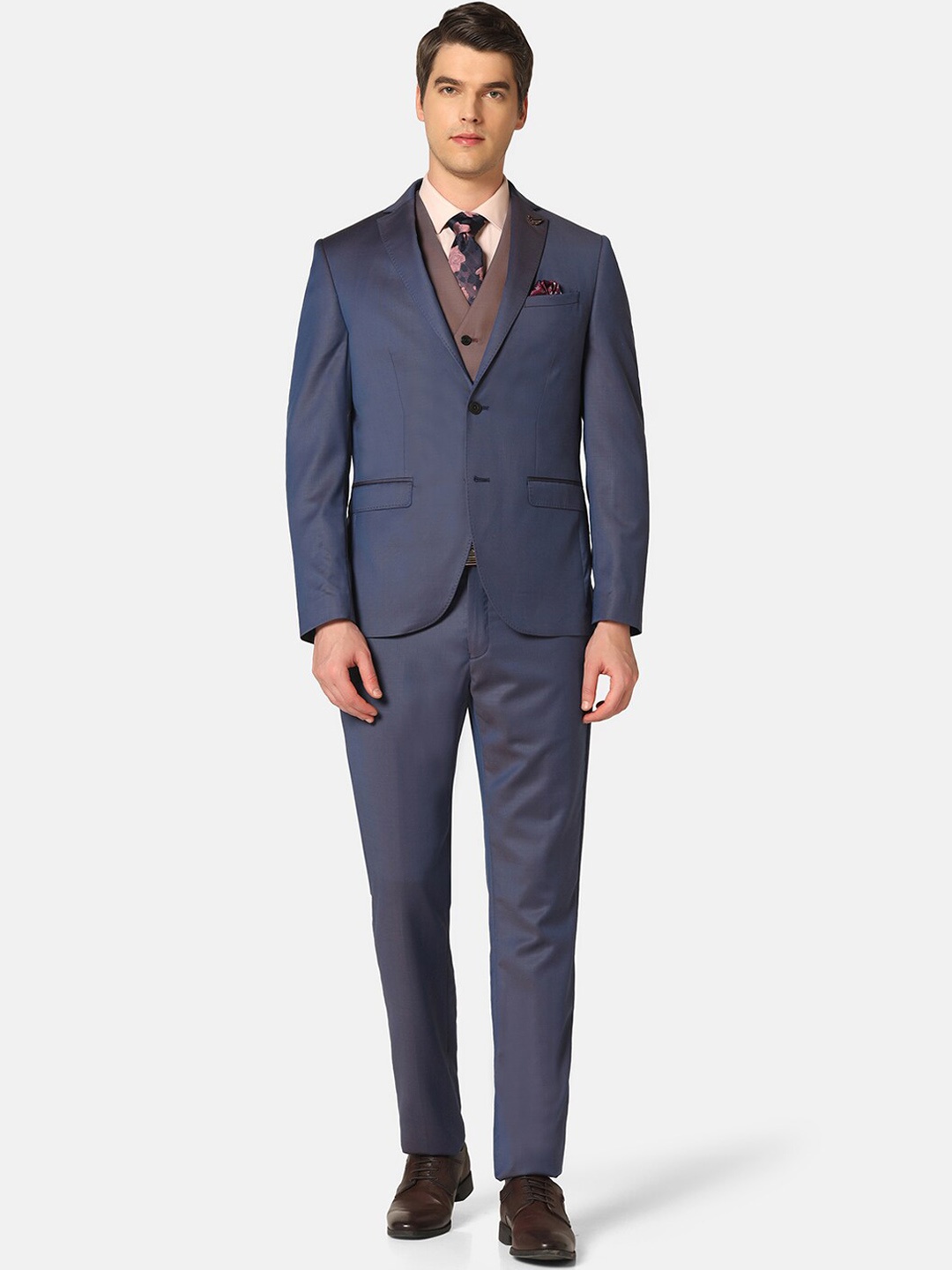 

Blackberrys Slim-Fit Single-Breasted Three-Piece Formal Suit, Navy blue