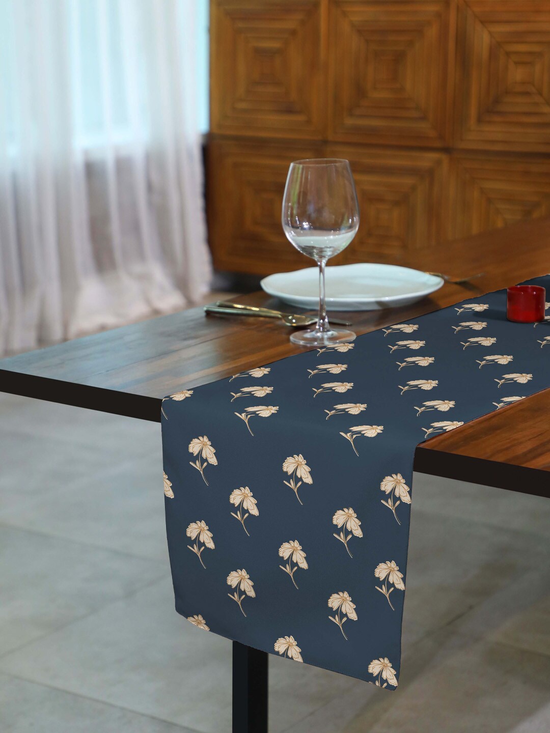 

SPACES 4 Pieces Printed Rectangular Table Placemats With Reversible 1 Piece Table Runner, Navy blue