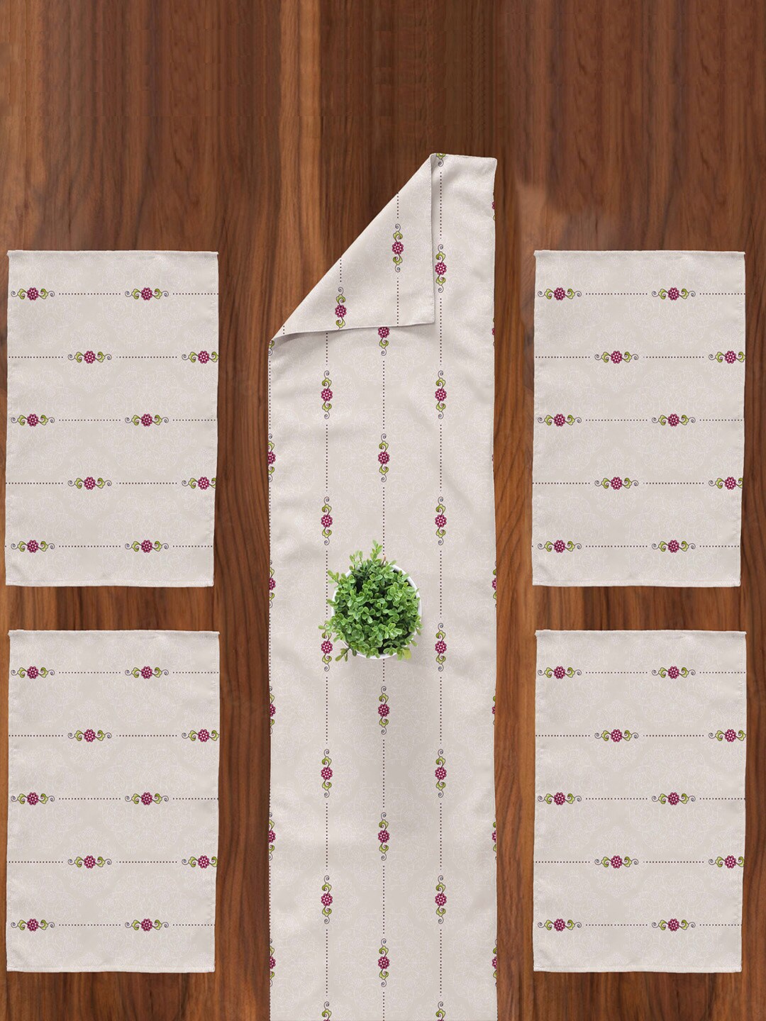 

SPACES 5 Pieces White Ethnic Essence Printed Table Runner & Placemats