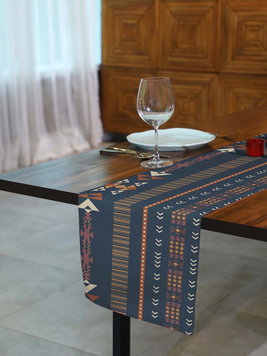 

SPACES Navy Blue & Orange 5 Pieces Geometric Reversible Table Runner & Table Placemats