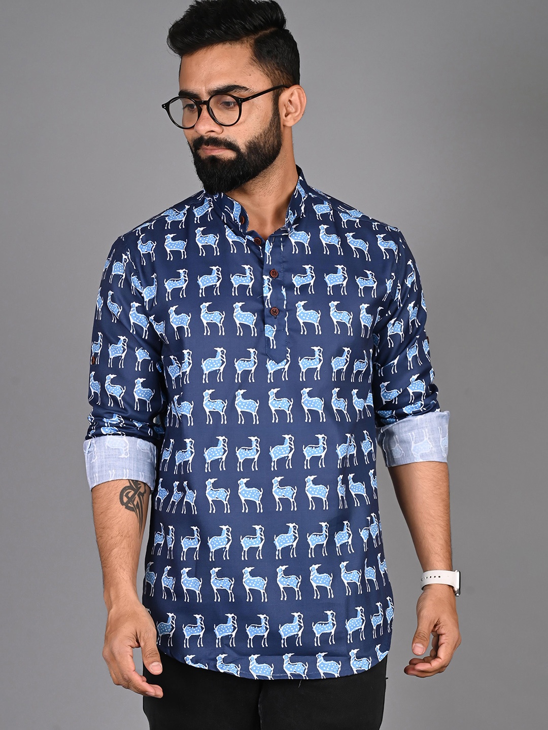 

FUBAR Mandarin Collar Quirky Printed Short Kurta, Blue