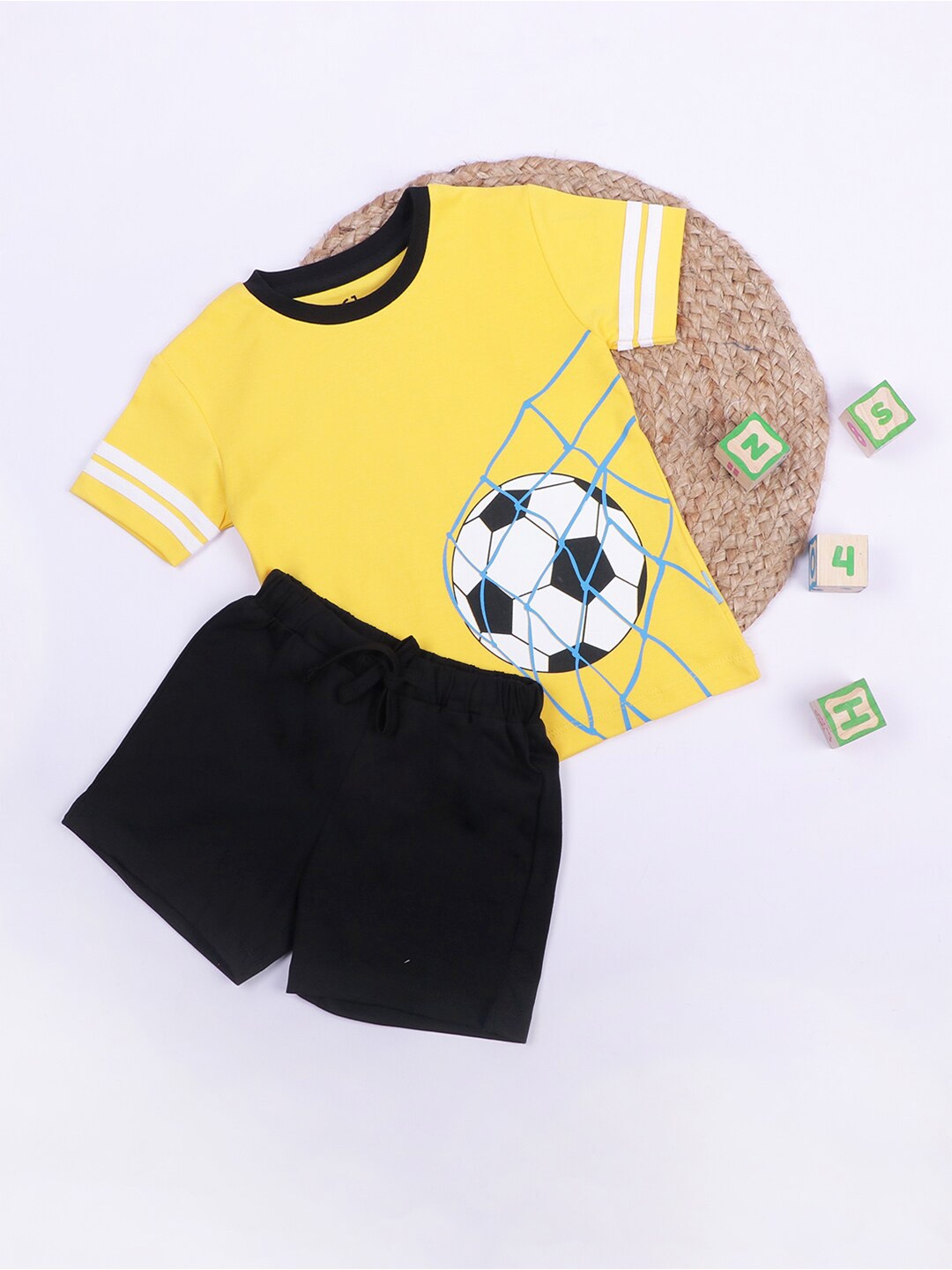 

Gini and Jony Infant Boys Colourblocked Pure Cotton T-shirt with Shorts, Yellow