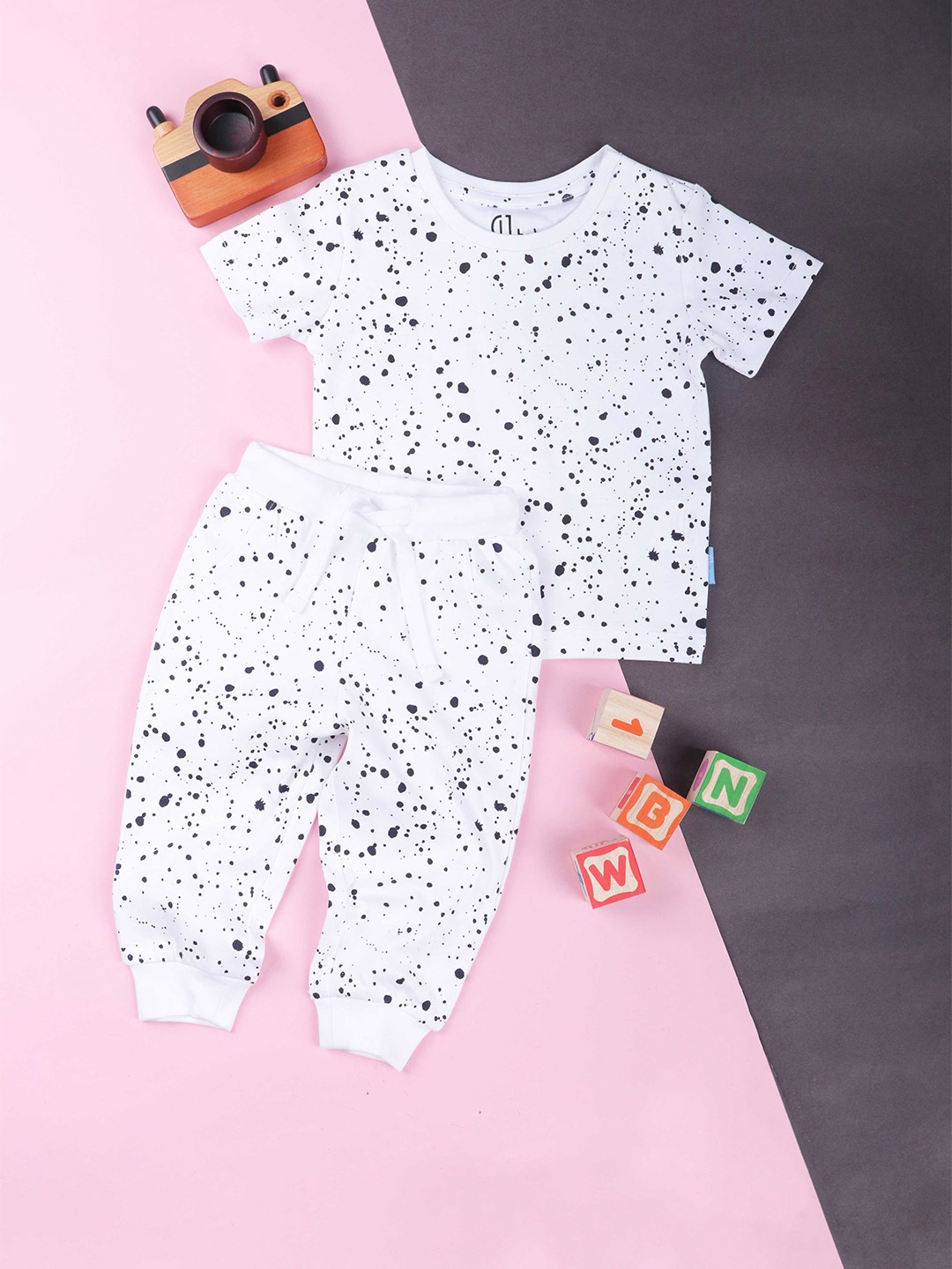 

Gini and Jony Boys Printed Cotton T-shirt with Trousers, White